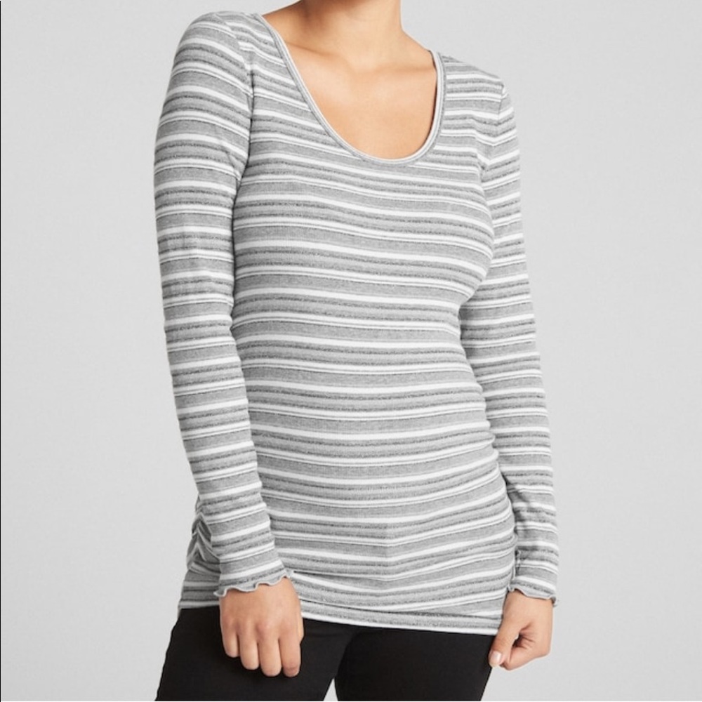 Gap Maternity Ribbed Long Sleeve Scoopneck T-Shirt